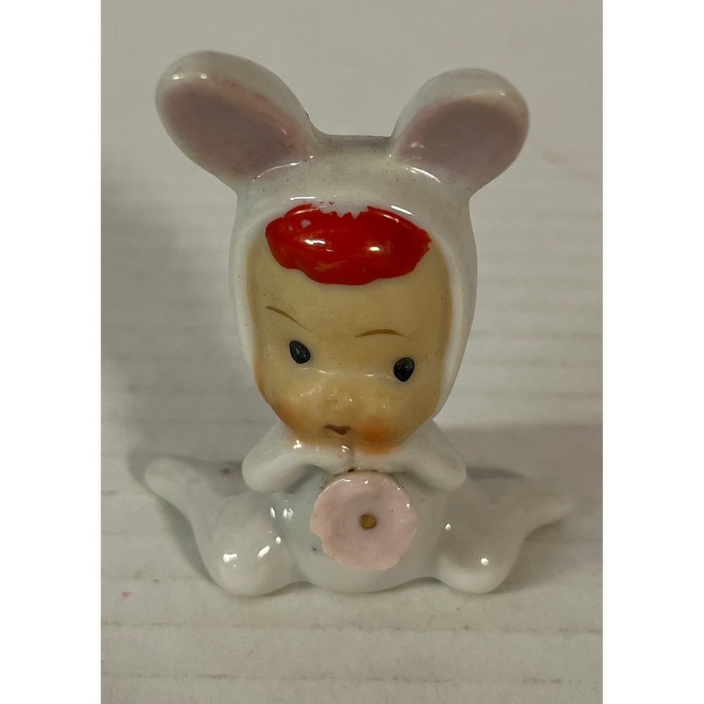 Unbranded Ceramic Figurine Unisex Small White Vintage Japan Bunny Baby Costume